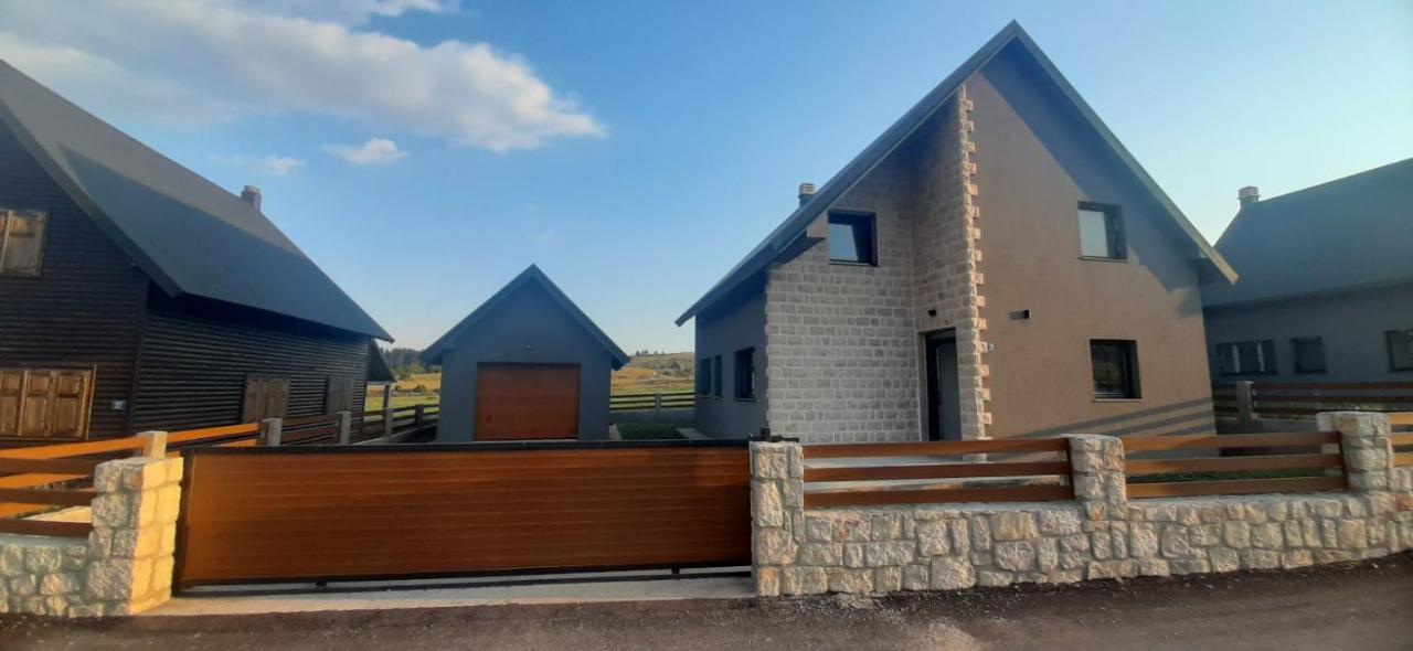 Vila Rea Zabljak  Luaran gambar