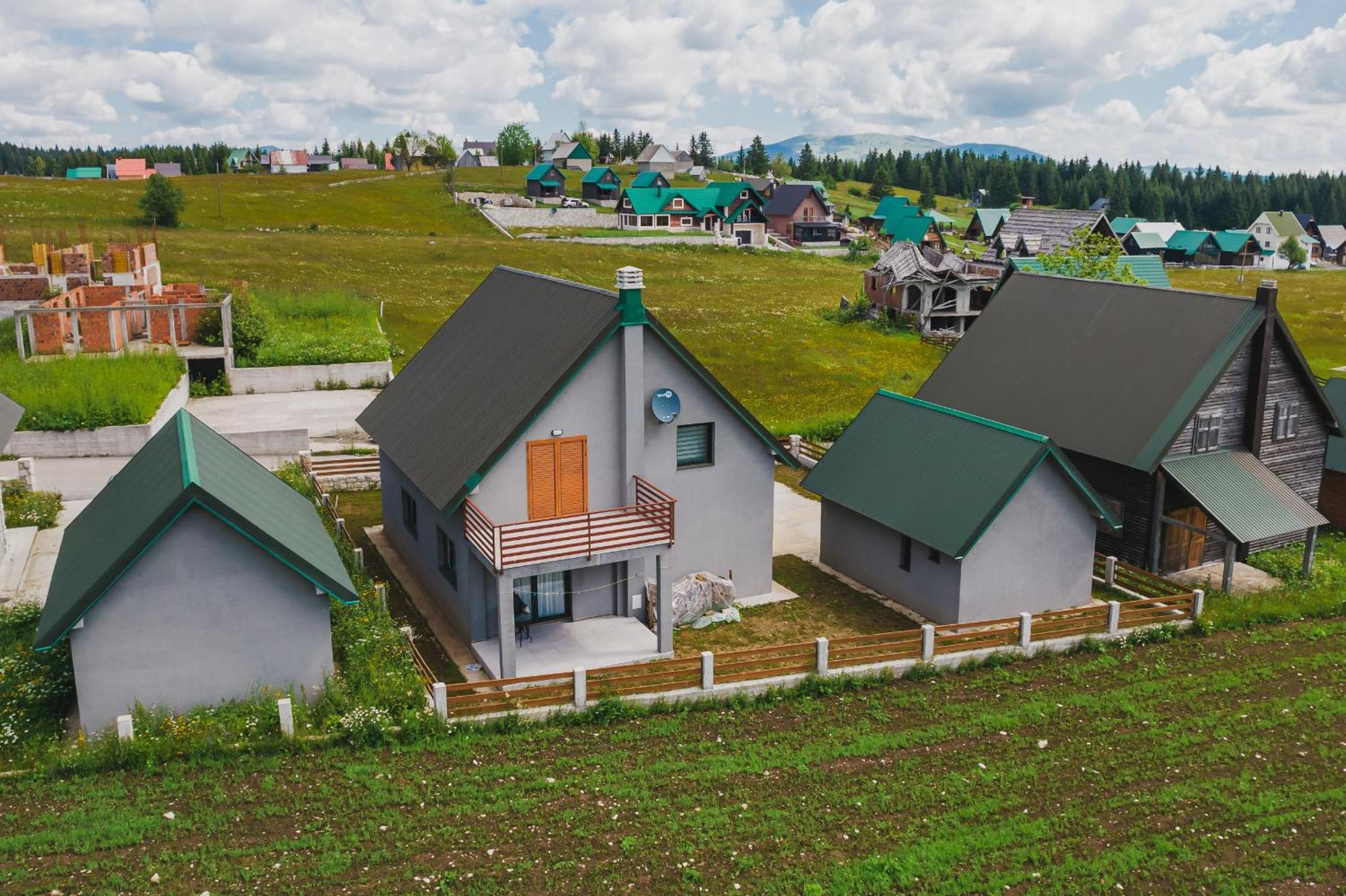 Vila Rea Zabljak  Luaran gambar